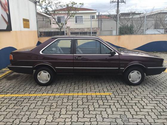 VOLKSWAGEN SANTANA 2.0 GLS 8V GASOLINA 4P MANUAL